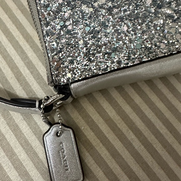 Coach Silver Shoulder Bag with Glitter Finish - Picture 6 of 6
